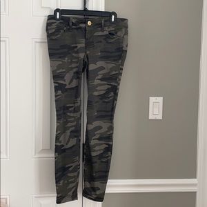 Express camo jeans